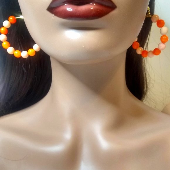 Medium Size Peach And Orange Hoop Earrings, Beaded Hoop Earrings, Colorful Hoops - Picture 6 of 7